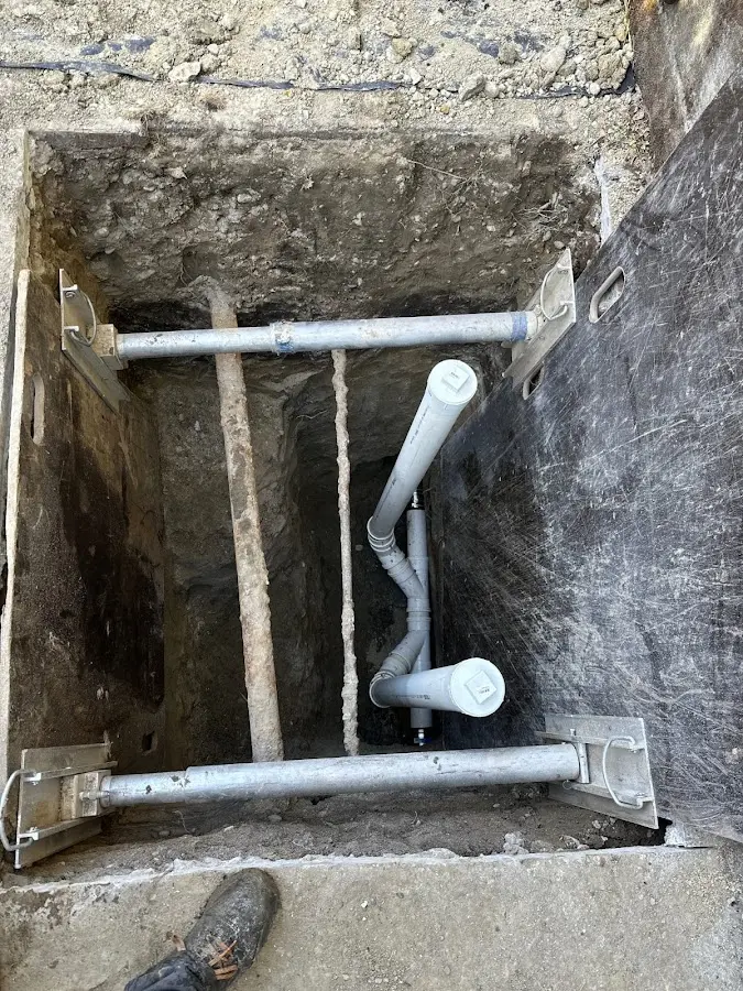 Experienced plumber completing Gas Line Repair work in Bloomfield